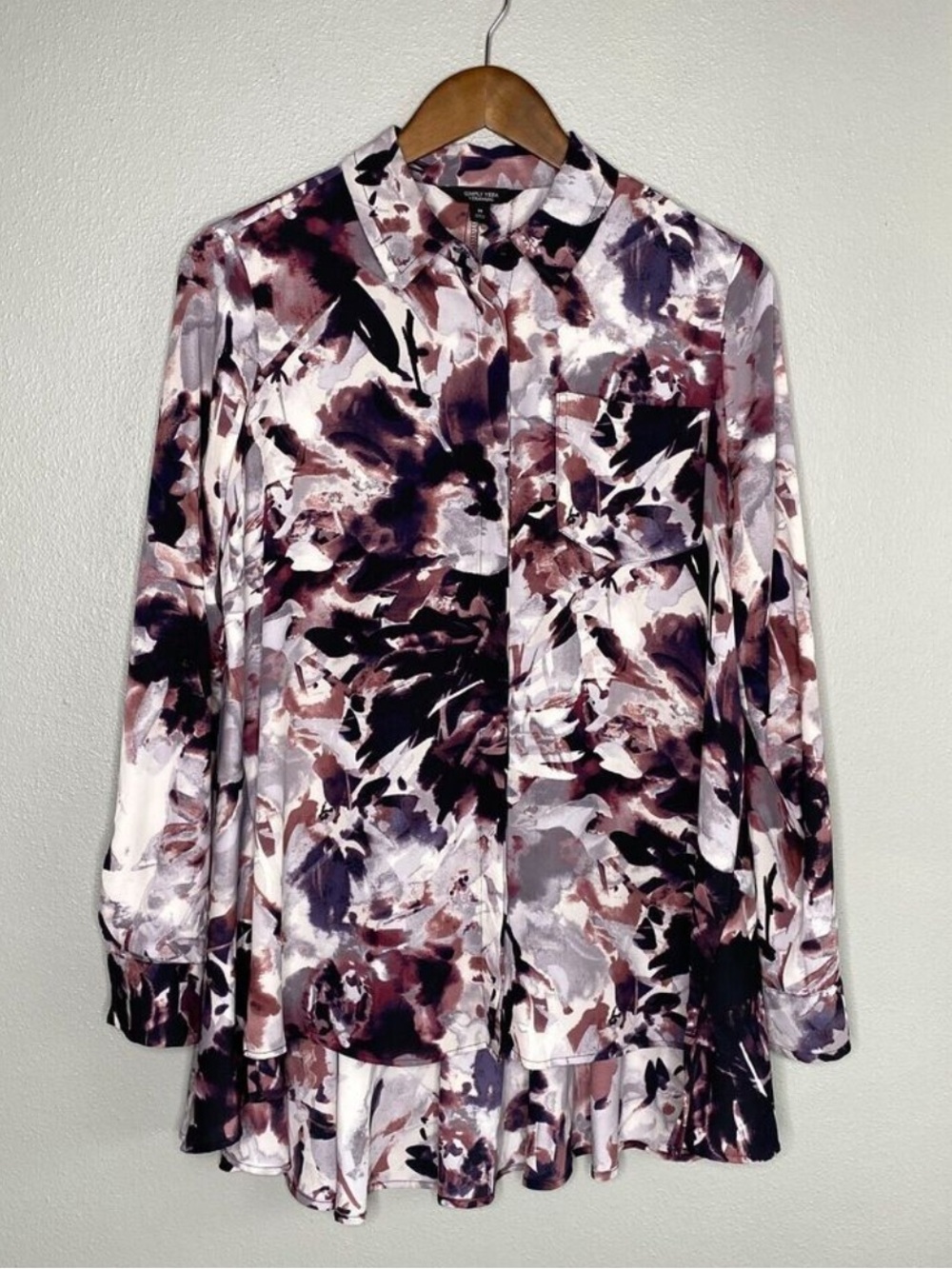 Simply Vera Vera Wang Purple Button Up Floral Tunic Top Women's Medium Office